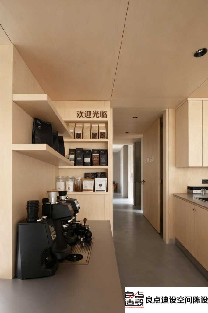 被问爆了!这间日式简约咖啡店的温柔木系软装，一整个爱住!